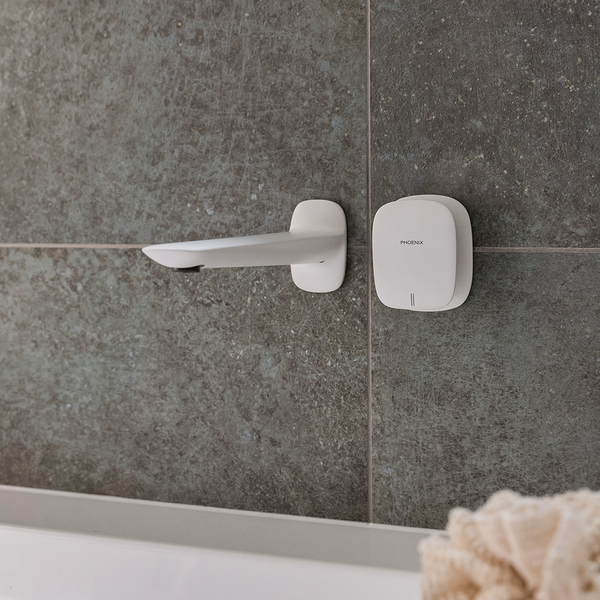 Phoenix Nuage Wall Basin / Bath Mixer Set 200mm Matte White