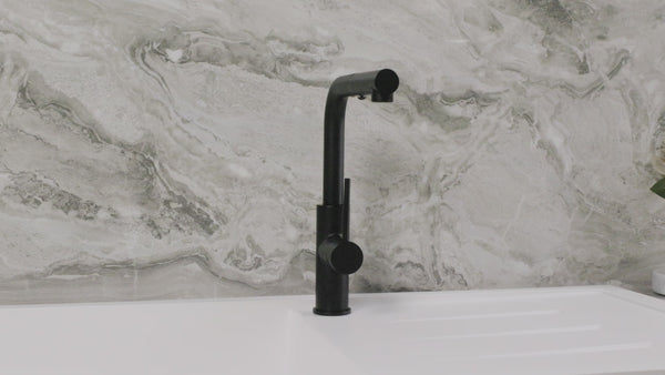 Alma Nisa Square Pull Out Mixer Matte Black