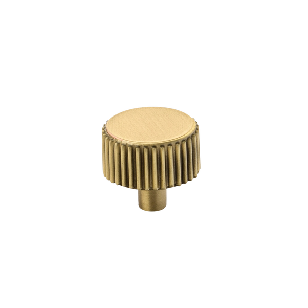Momo Handles Momo Barrington Knob 32mm Matte Brass
